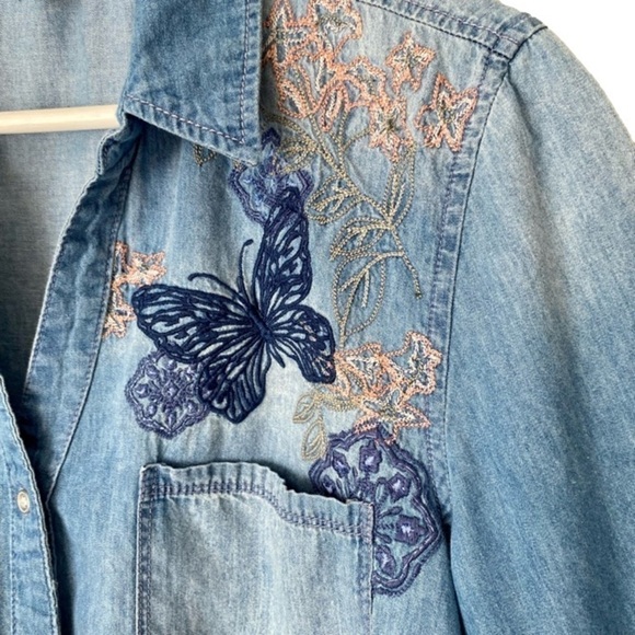 GLORIA VANDERBILT Chambray Shirt Butterfly Medley Embroidered Blue Women Size L - Picture 9 of 16